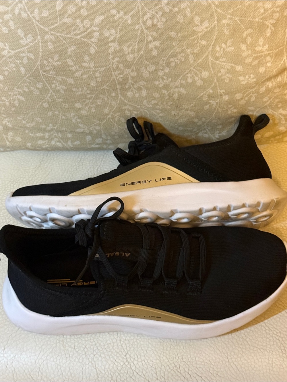 ALEADER Energycloud Slip-On Walking Gold Lightweight Athletic Sneakers